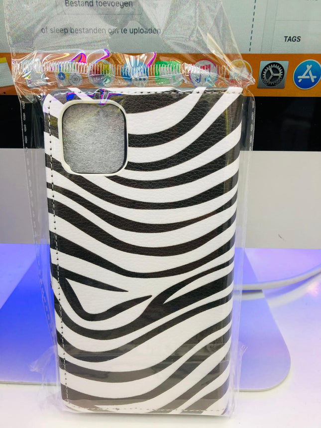 iPhone 11 Pro Max hoesje - Mapje Zebra Print- Wallet case cover