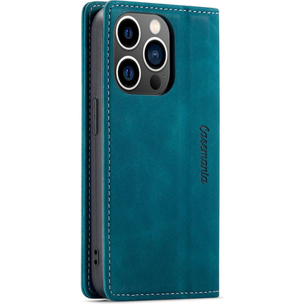 CaseMania Vintage Slim Bookcase Donkergroen - iPhone 14 Pro Max hoesje