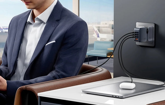 Vention powerlader 3x USB-C, 1x USB-A, (100W/100W/30W/30W) (grijs) met USB-C naar USB-C kabel (1m) (zwart)