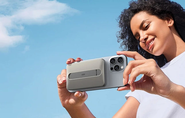 ESR Qi2 MagSlim 5000 mAh magnetische powerbank met standaard (zand)