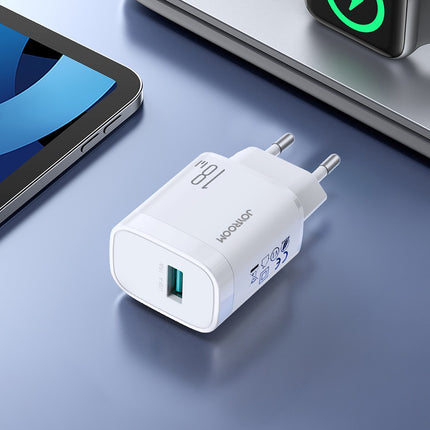 Joyroom JR-TF4 18W wandlader met 3A USB-A - USB-C 1m kabel - wit Joyroom JR-TF4 18W wandlader met 3A USB-A - USB-C 1m kabel - wit