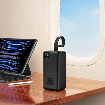 Powerbank 50000mAh 30W 2xUSB-A en 1xUSB-C en USB micro met zaklamp - zwart